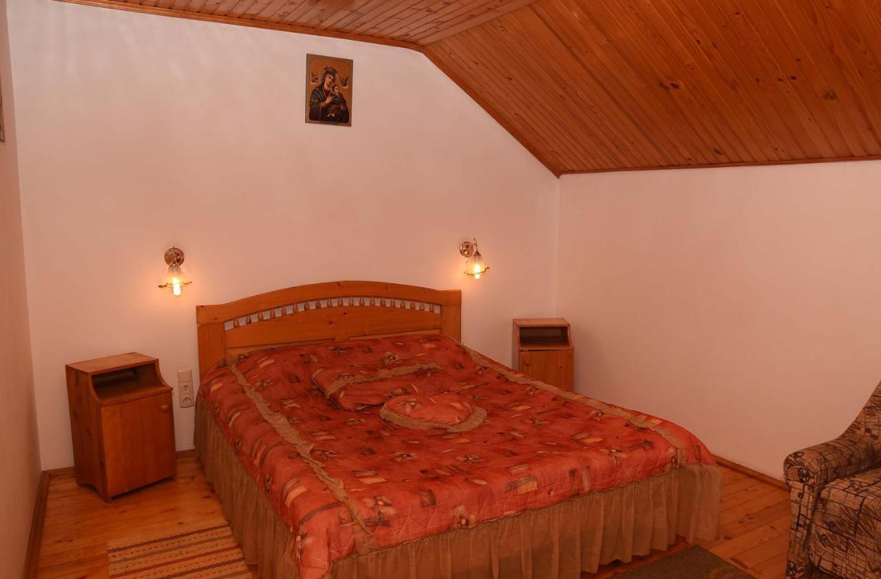 Oskolok Dovbusha Mini-Hotel ยาเรมชา ภายนอก รูปภาพ
