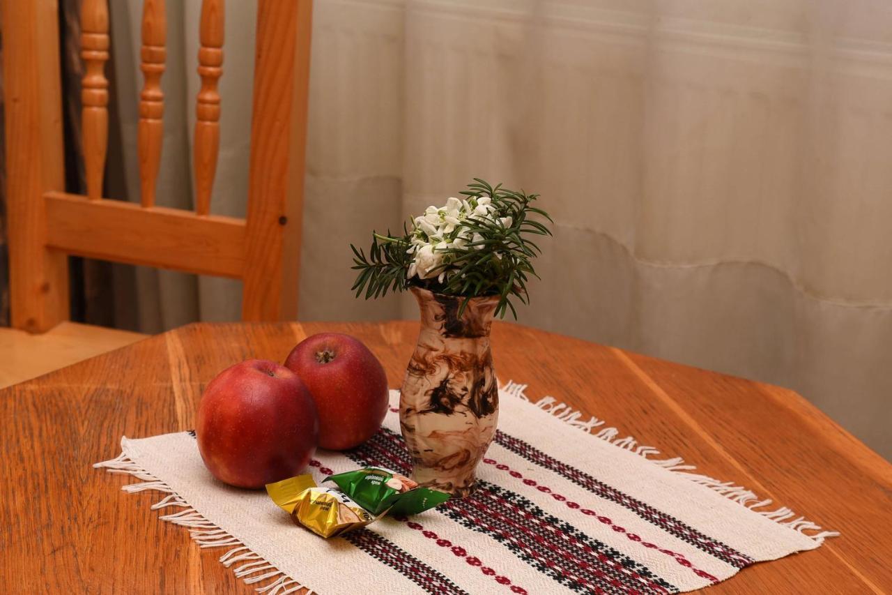 Oskolok Dovbusha Mini-Hotel ยาเรมชา ภายนอก รูปภาพ