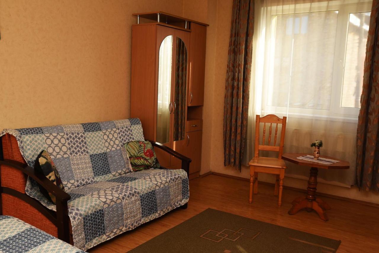 Oskolok Dovbusha Mini-Hotel ยาเรมชา ภายนอก รูปภาพ